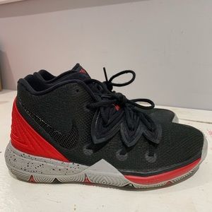 Kids Nike Kyrie 5
